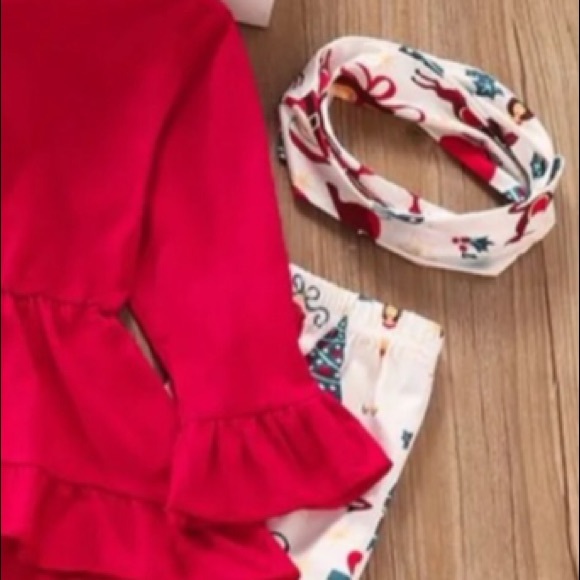 3 piece Christmas outfit.  Red top, Santa & Christmas tree leggings & scarf - Picture 4 of 12